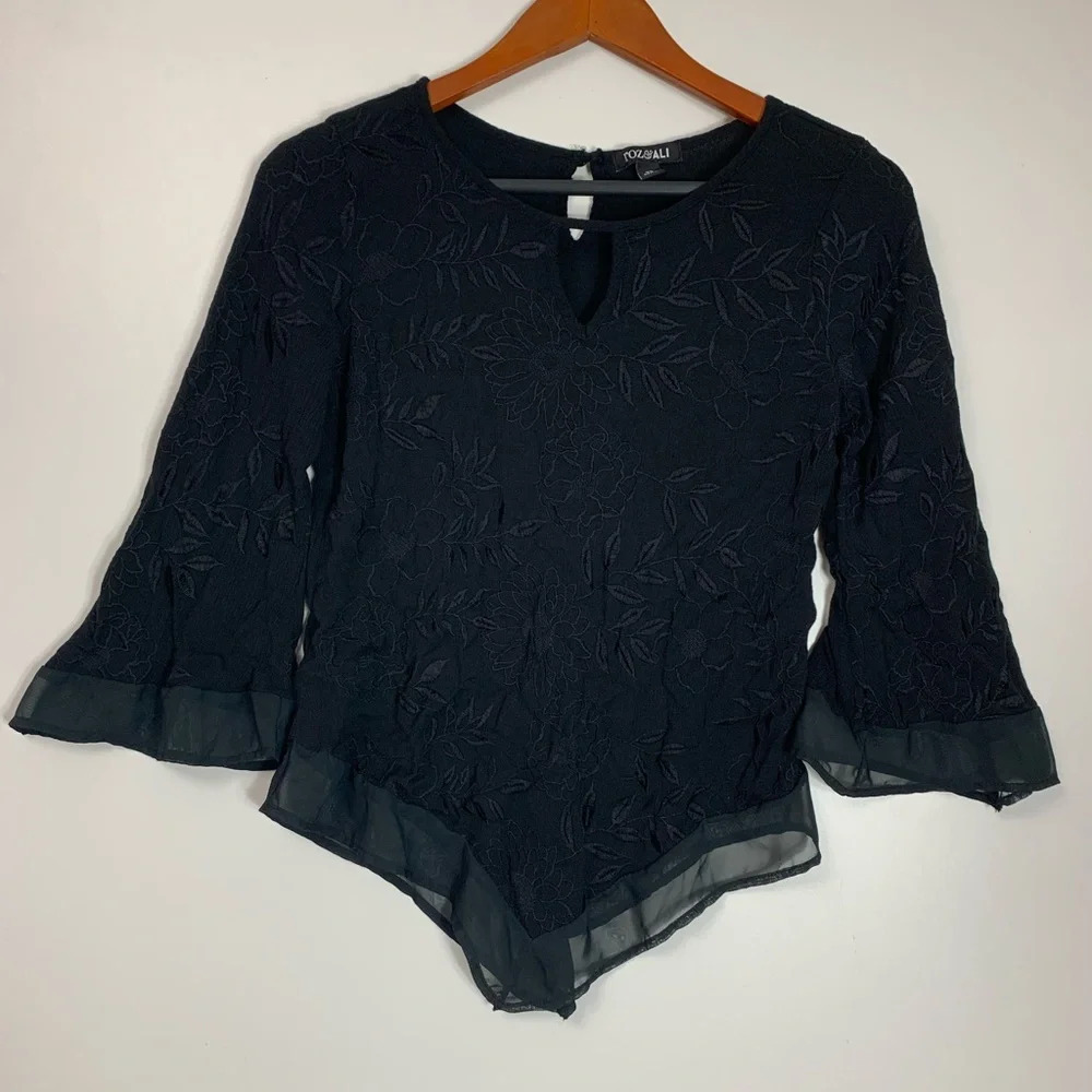 Womens Asymmetrical Hem Embroidered Blouse XS Witchycore Fairycore Whimsygoth - Picture 2 of 15